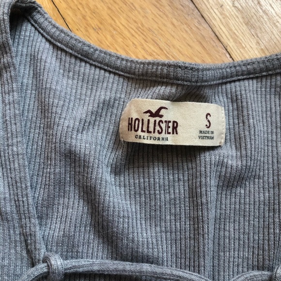 Hollister Gray Short Sleeve A Line Shirt - Picture 2 of 4